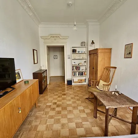 Apartment Altbauwohnung In